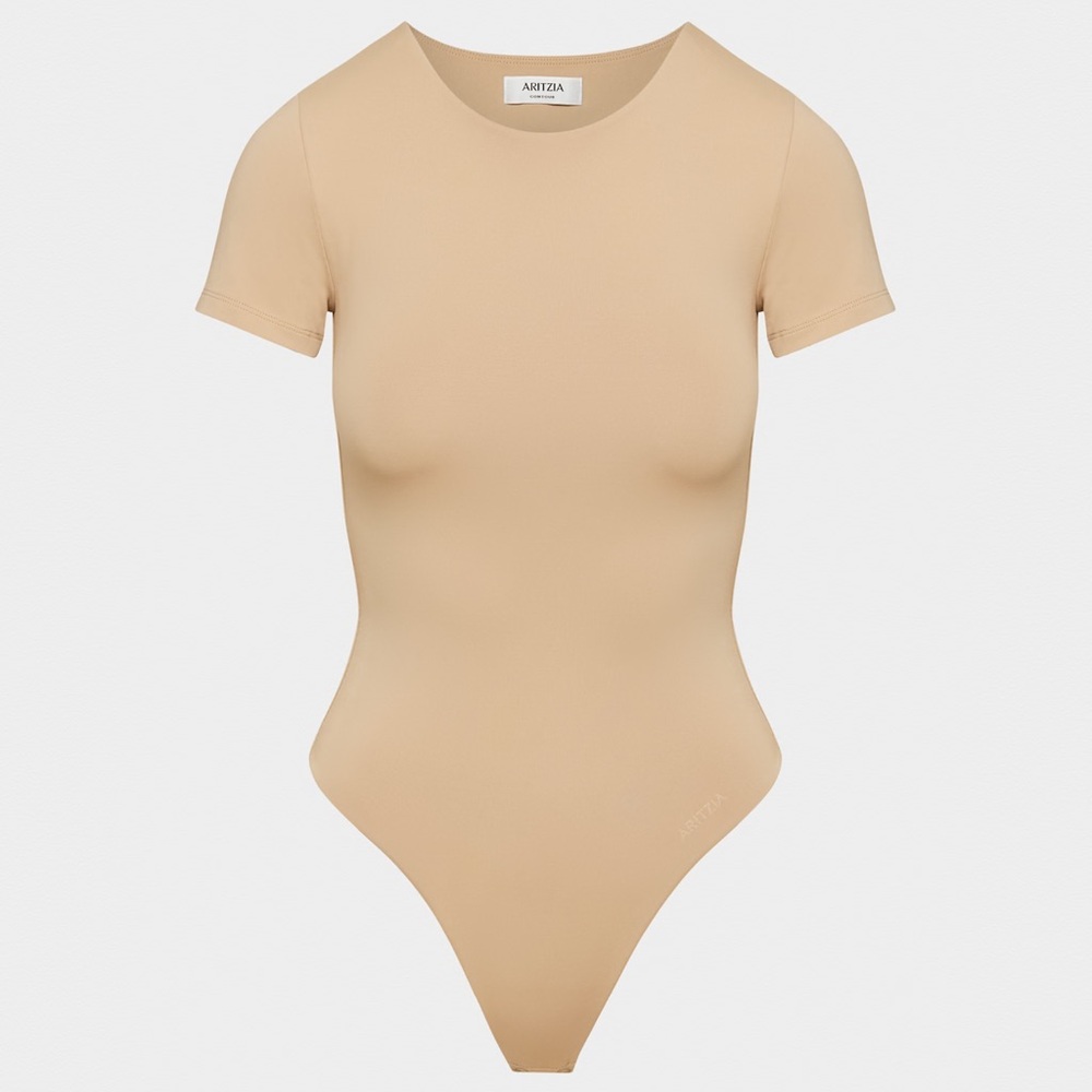 NWT Aritzia Babaton Crew Bodysuit in Soft Tan